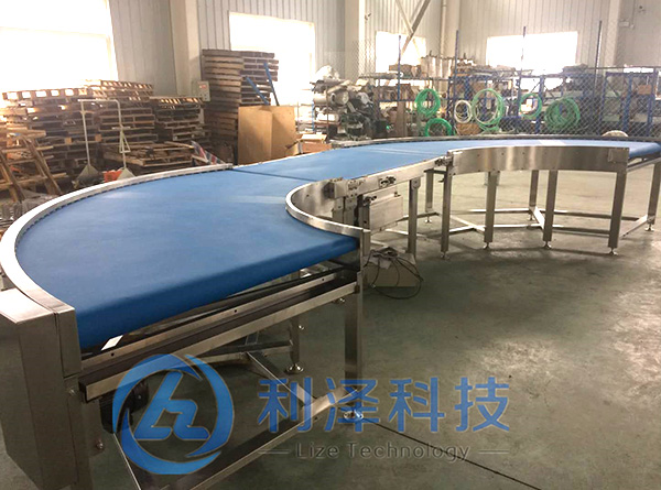 輸送機(jī)的混穿孔工藝