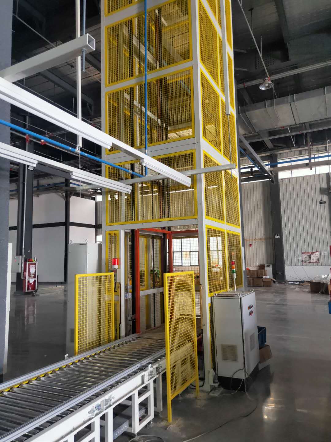  往復(fù)式提升機(jī)—合肥利澤自動(dòng)化公司