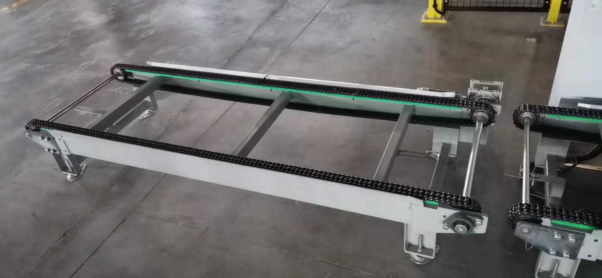 鏈條輸送機(jī)