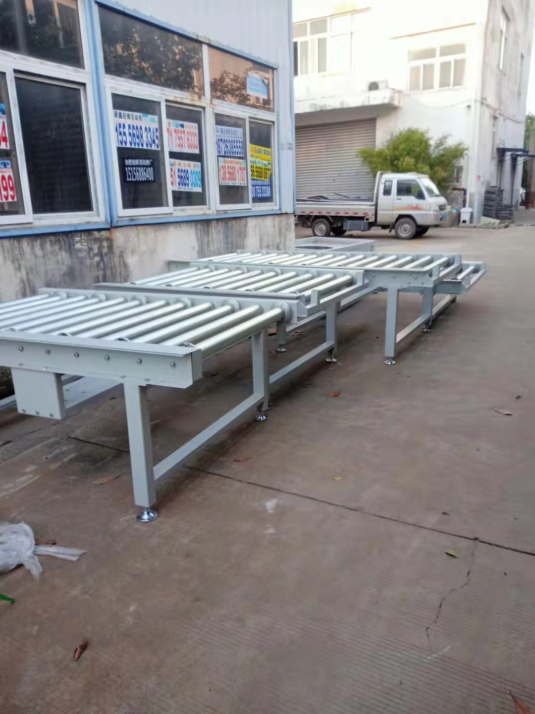 立庫輸送線設(shè)備發(fā)往江蘇徐州客戶現(xiàn)場