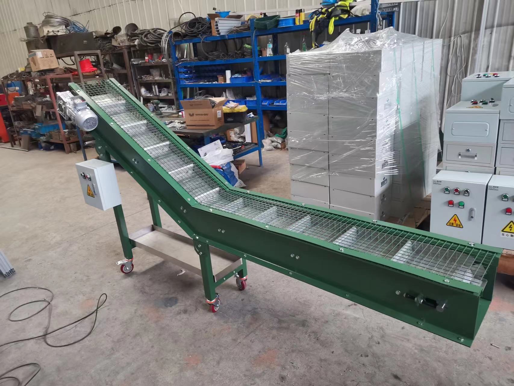 板鏈輸送機(jī)