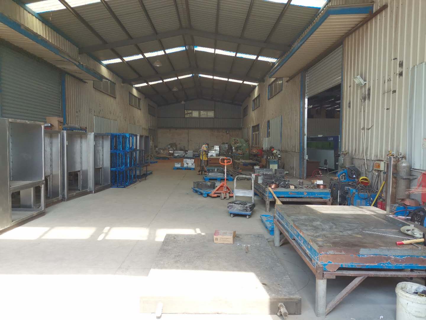 生產(chǎn)車間12