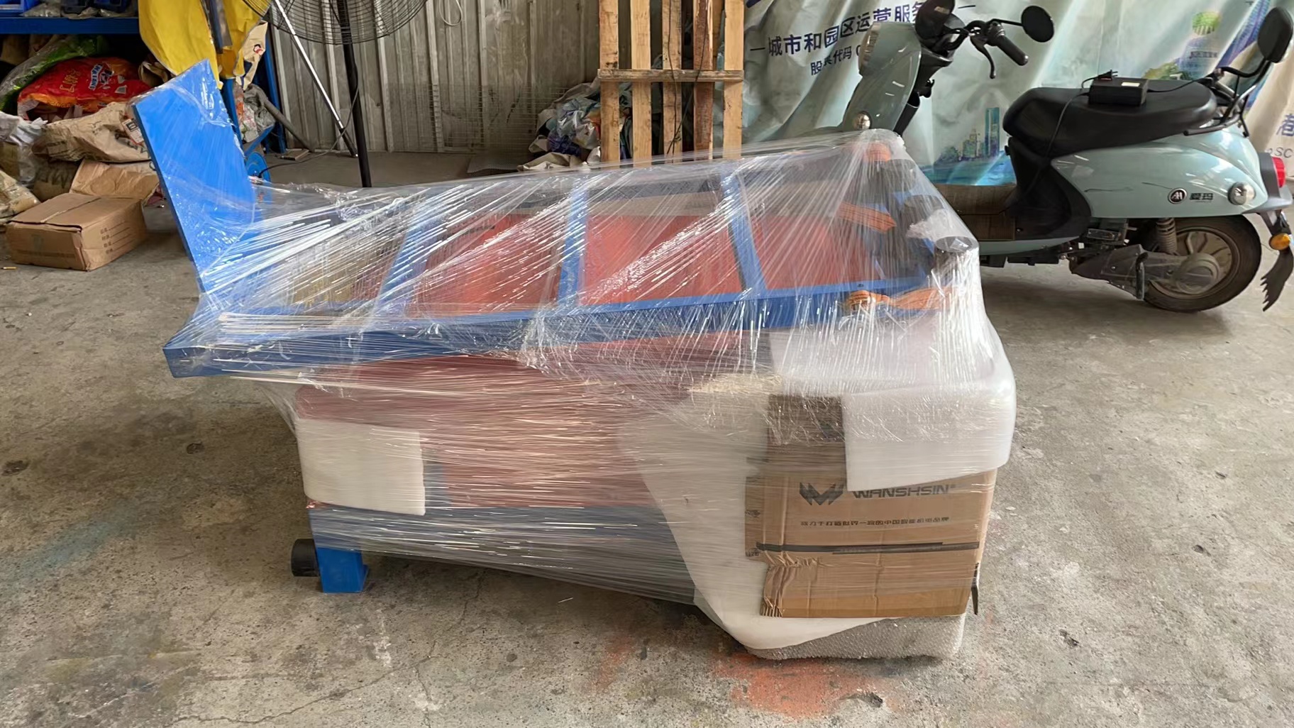 1臺翻轉機發(fā)往浙江溫州可口可樂有限公司