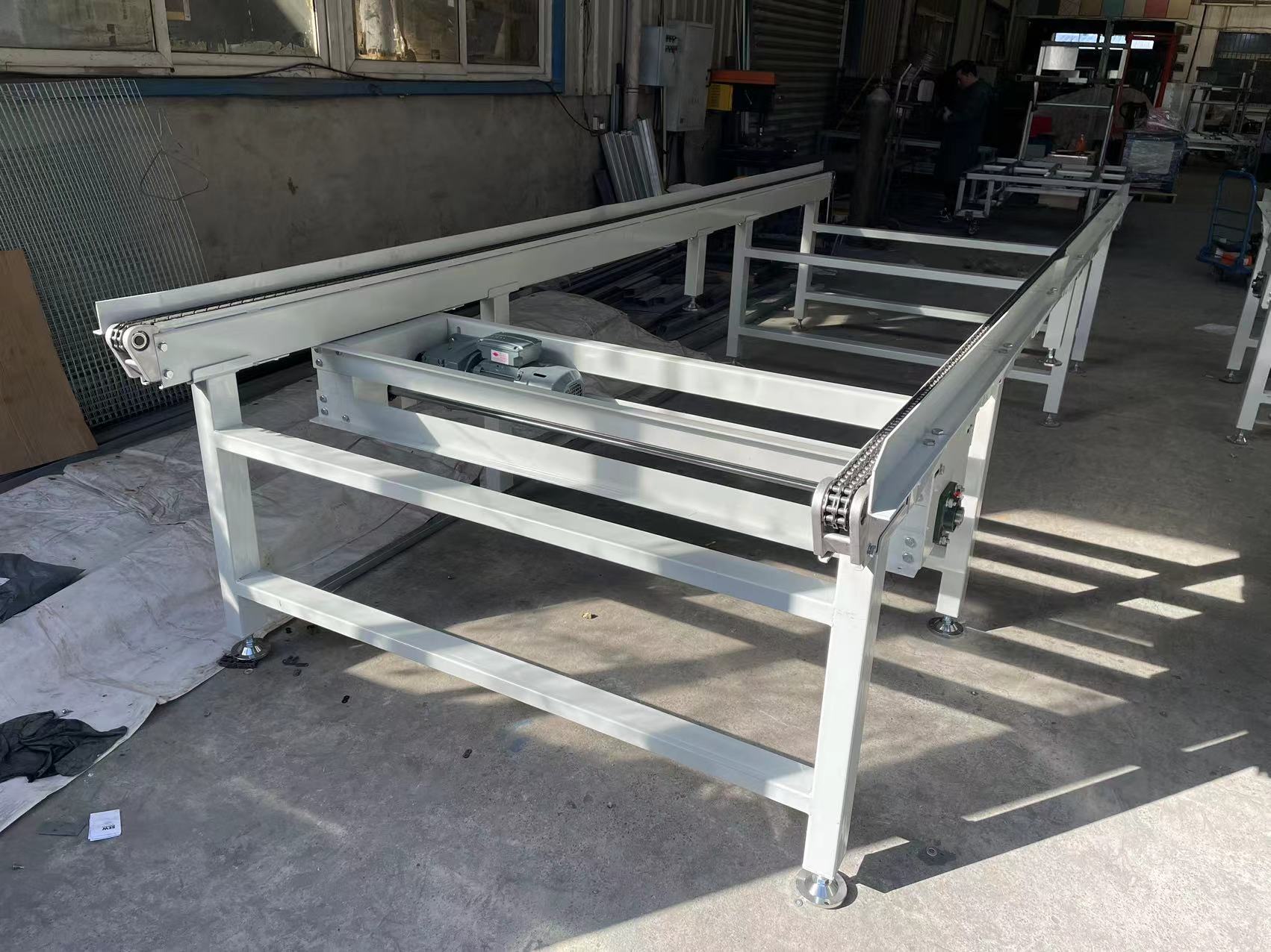 鏈條輸送機(jī)