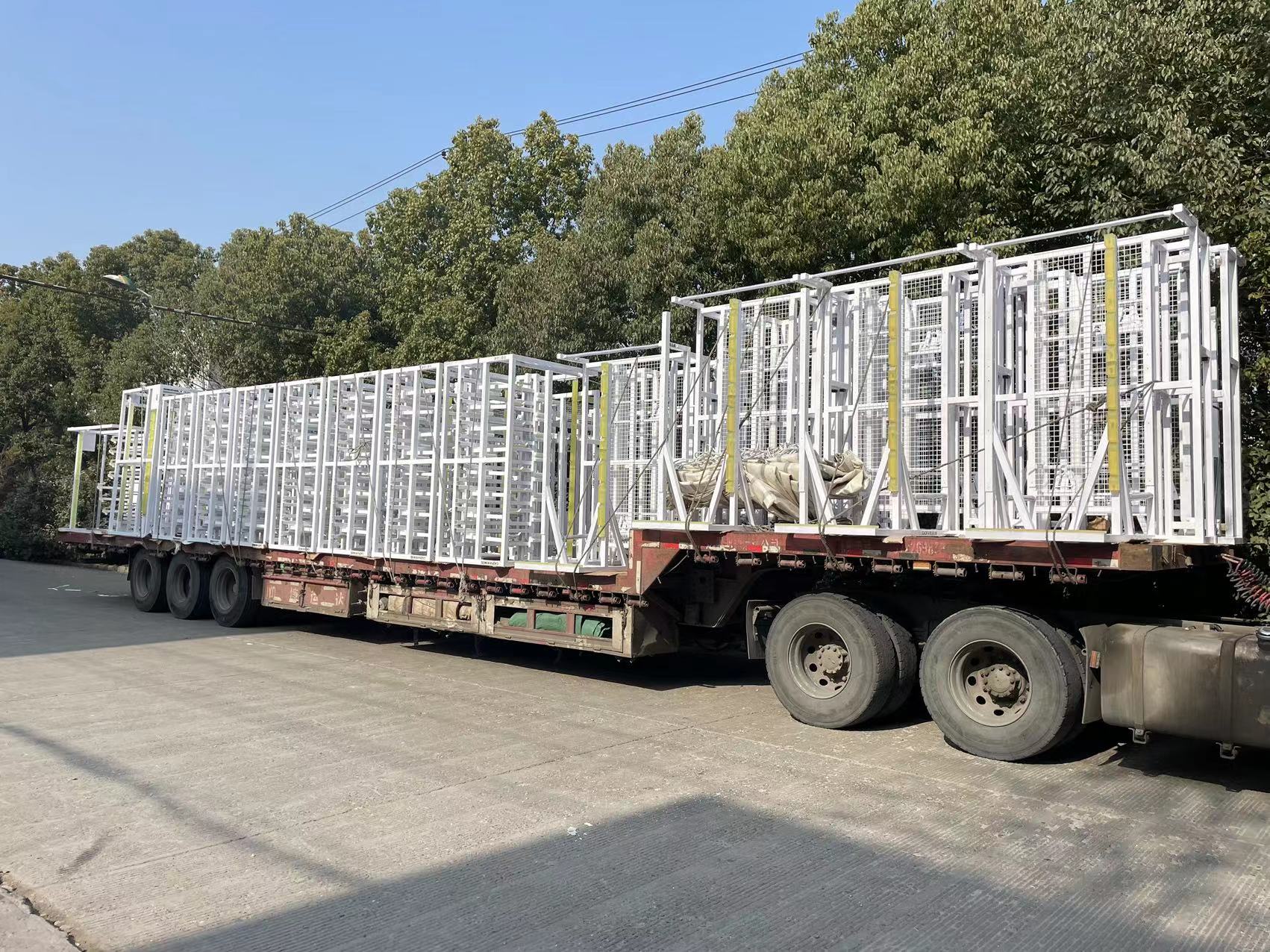 24臺料框發(fā)往武漢小鵬汽車