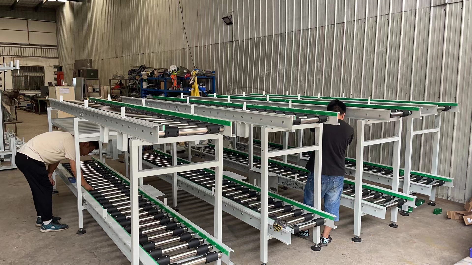 汽車電池廠專用滾筒輸送機(jī)