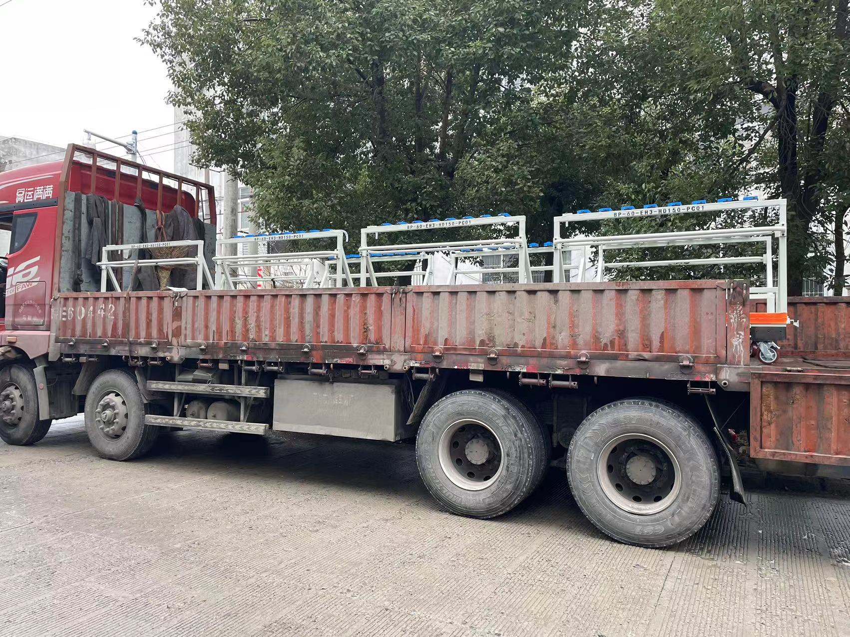 6臺汽車門板料框發(fā)往蕪湖奇瑞汽車