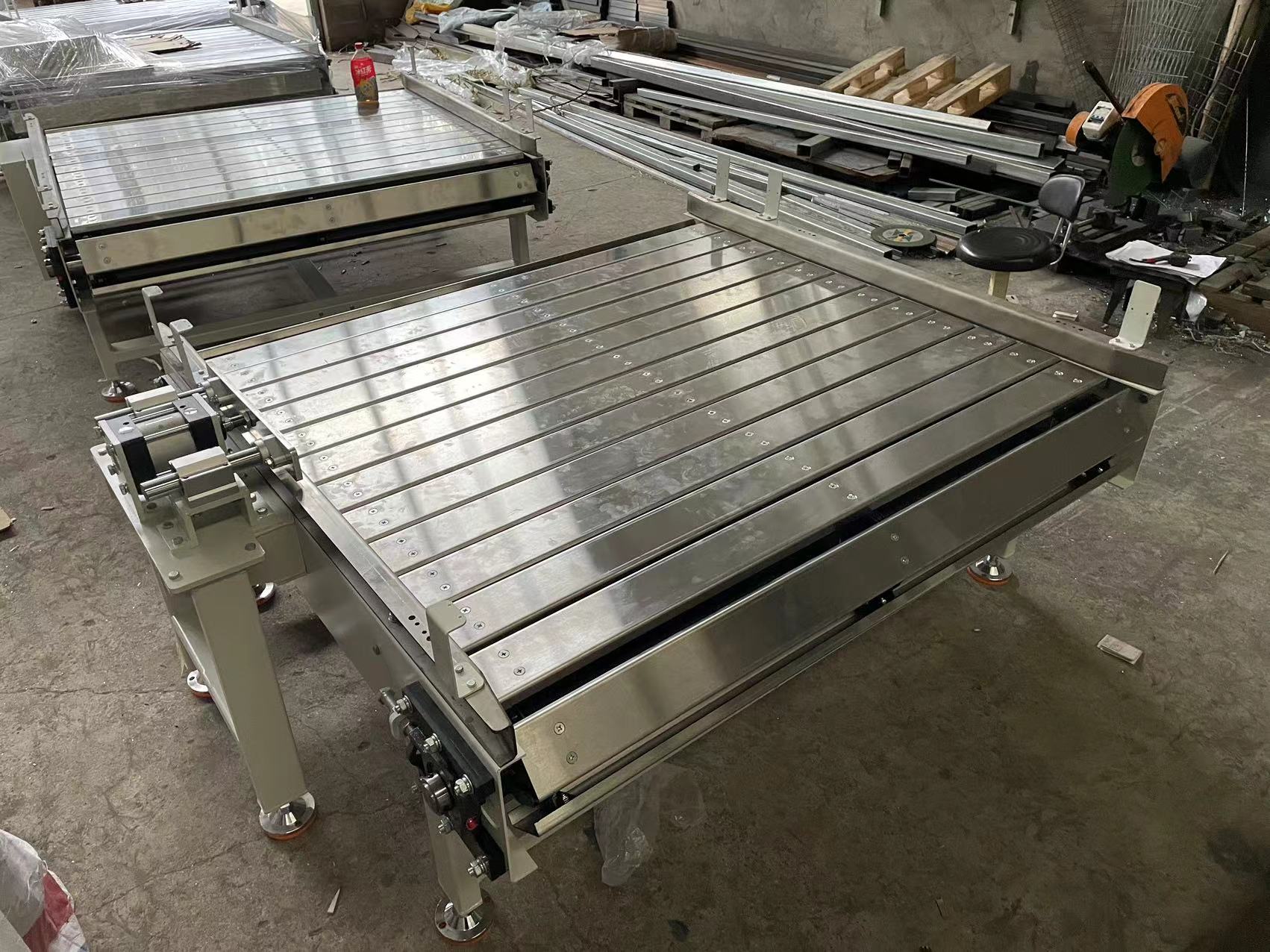 板鏈輸送機(jī)