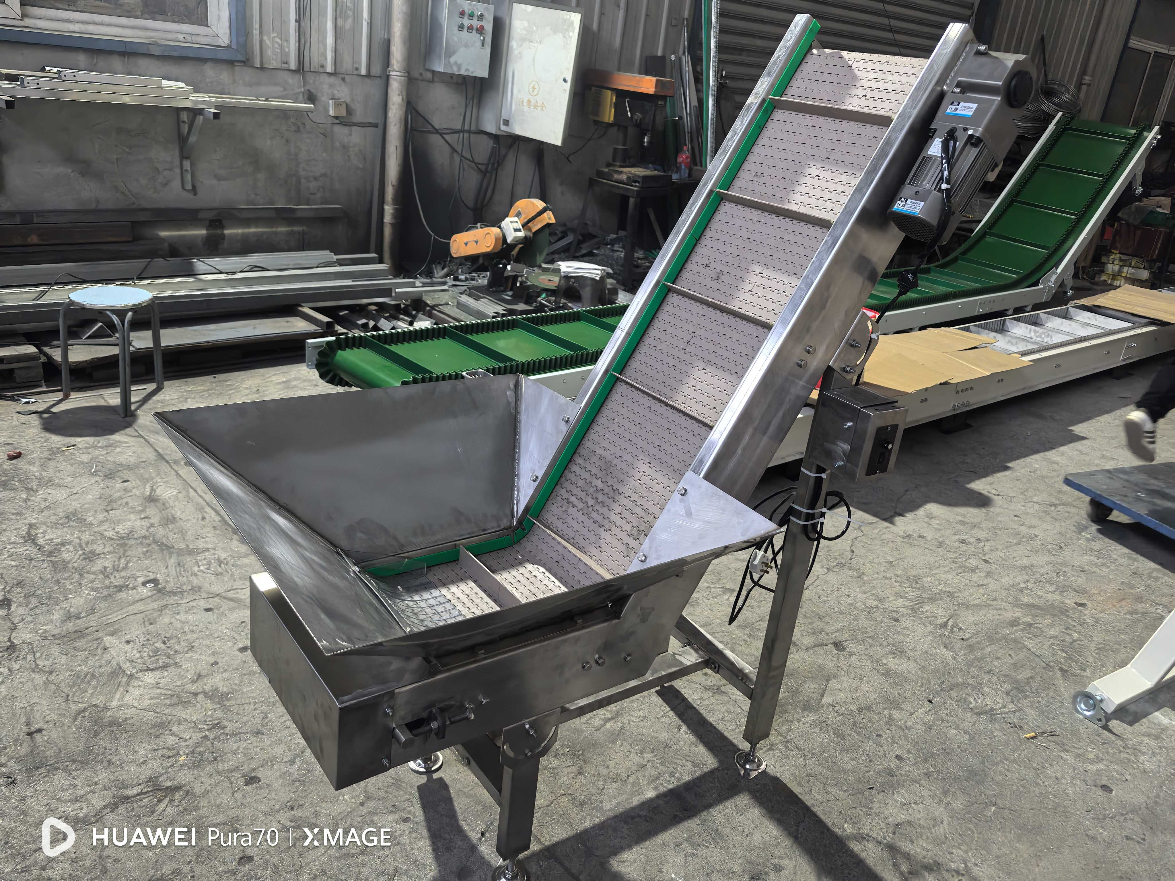 網(wǎng)帶輸送機(jī)