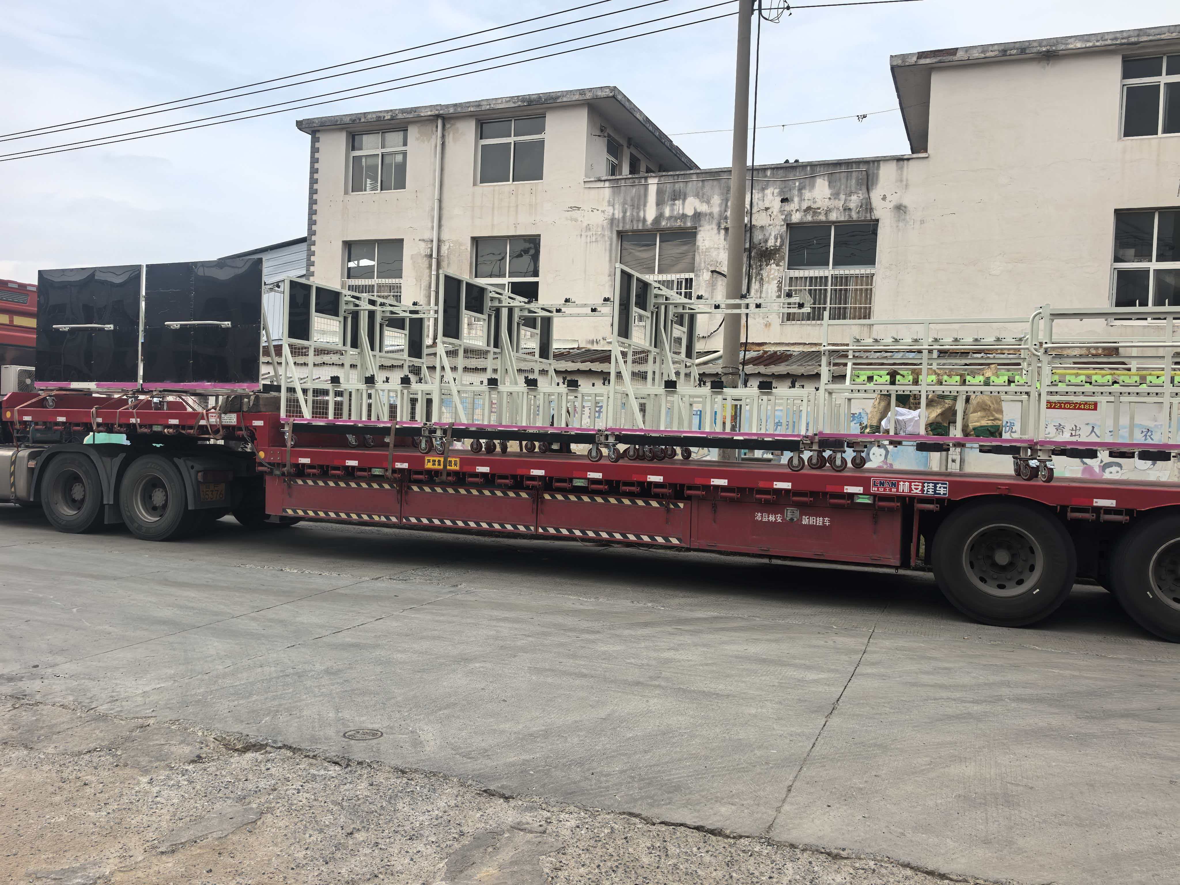 三十臺(tái)料框發(fā)往內(nèi)蒙鄂爾多斯客戶現(xiàn)場(chǎng)