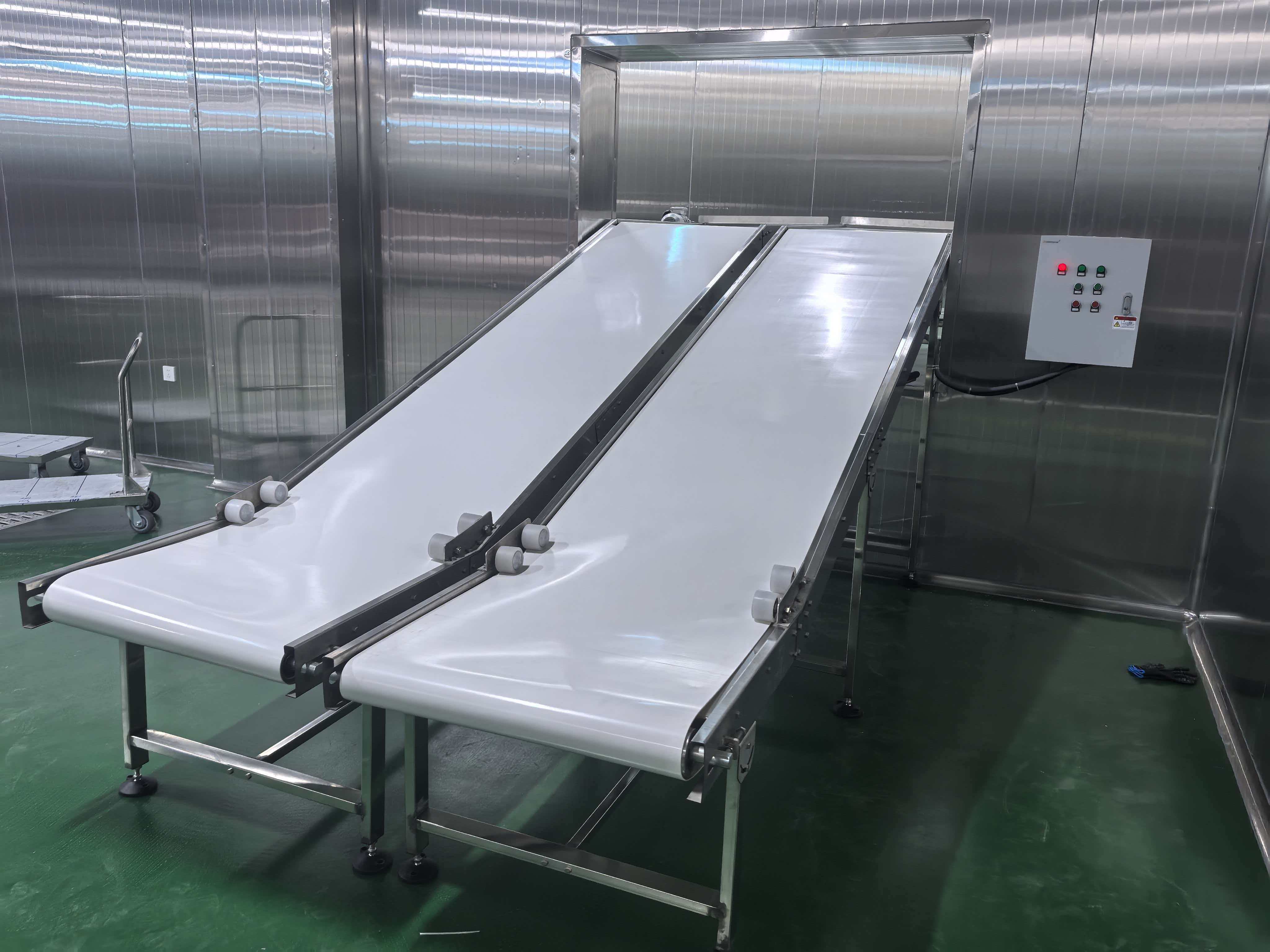 不銹鋼皮帶輸送機(jī)